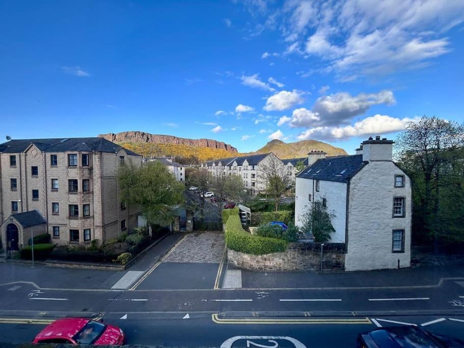 Edinburghs Arthurs Seat View Ngoại thất bức ảnh